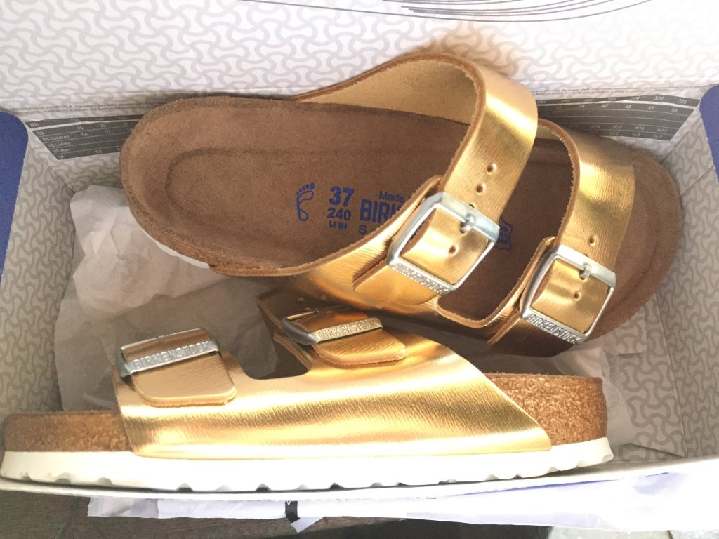 What Came in the Mail: Gold Birkenstock + My Zalora&nbsp;Experience